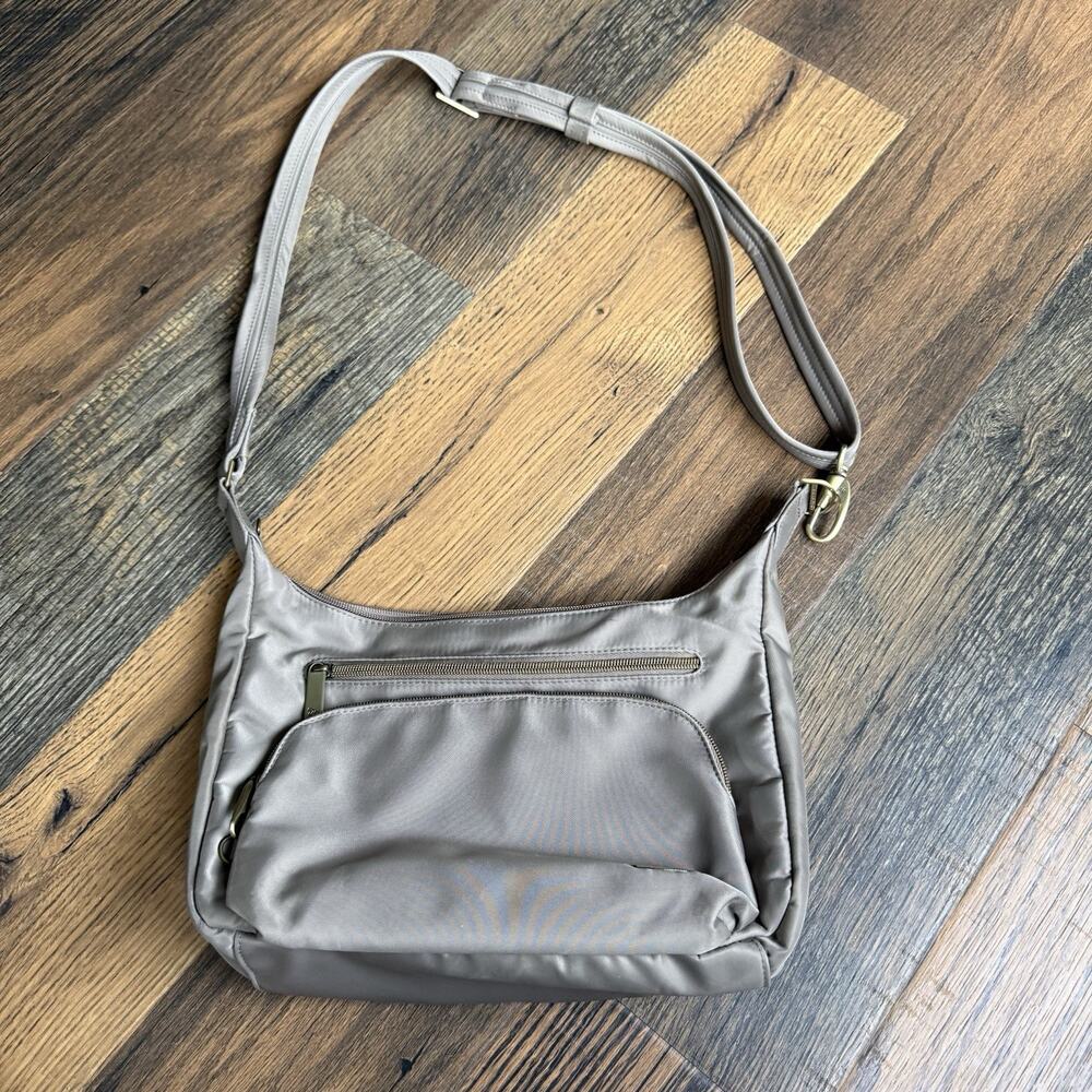 Travelon Anti-Theft Nylon Crossbody Purse Gray RFID Pockets Light Bag